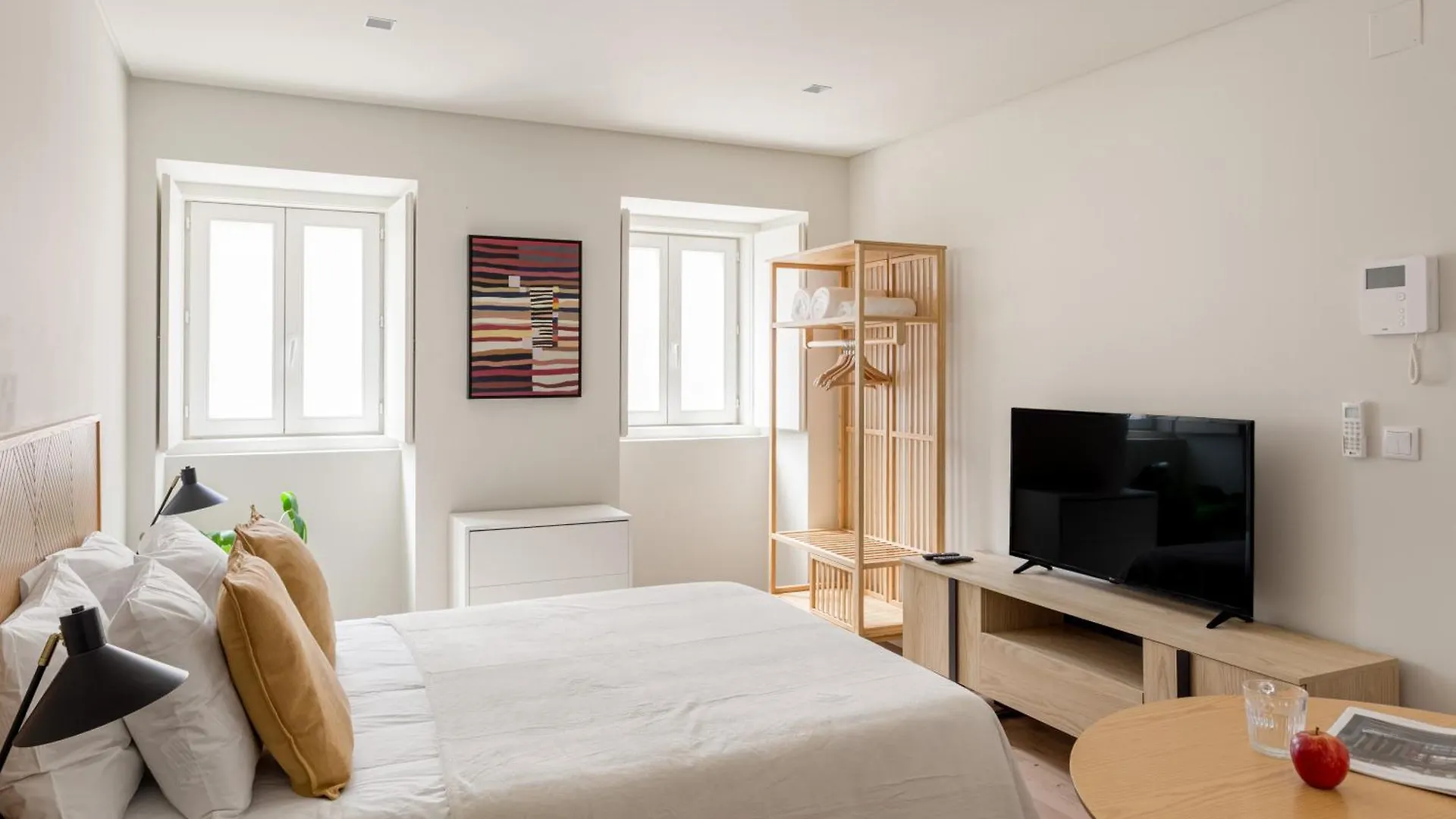 Apartment The Lisbon Retreat, Cozy Studio With Terrace