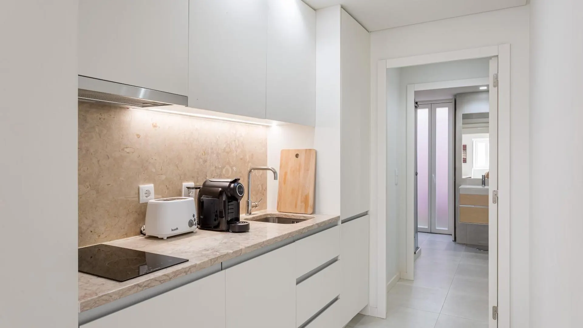 The Lisbon Retreat, Cozy Studio With Terrace